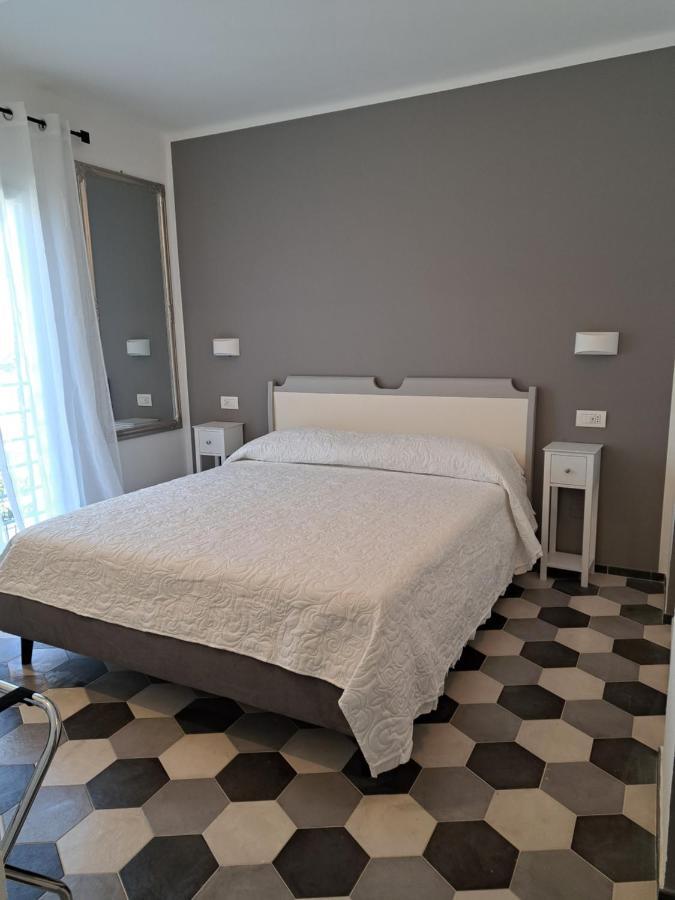 Pavian Hotell Levanto Eksteriør bilde